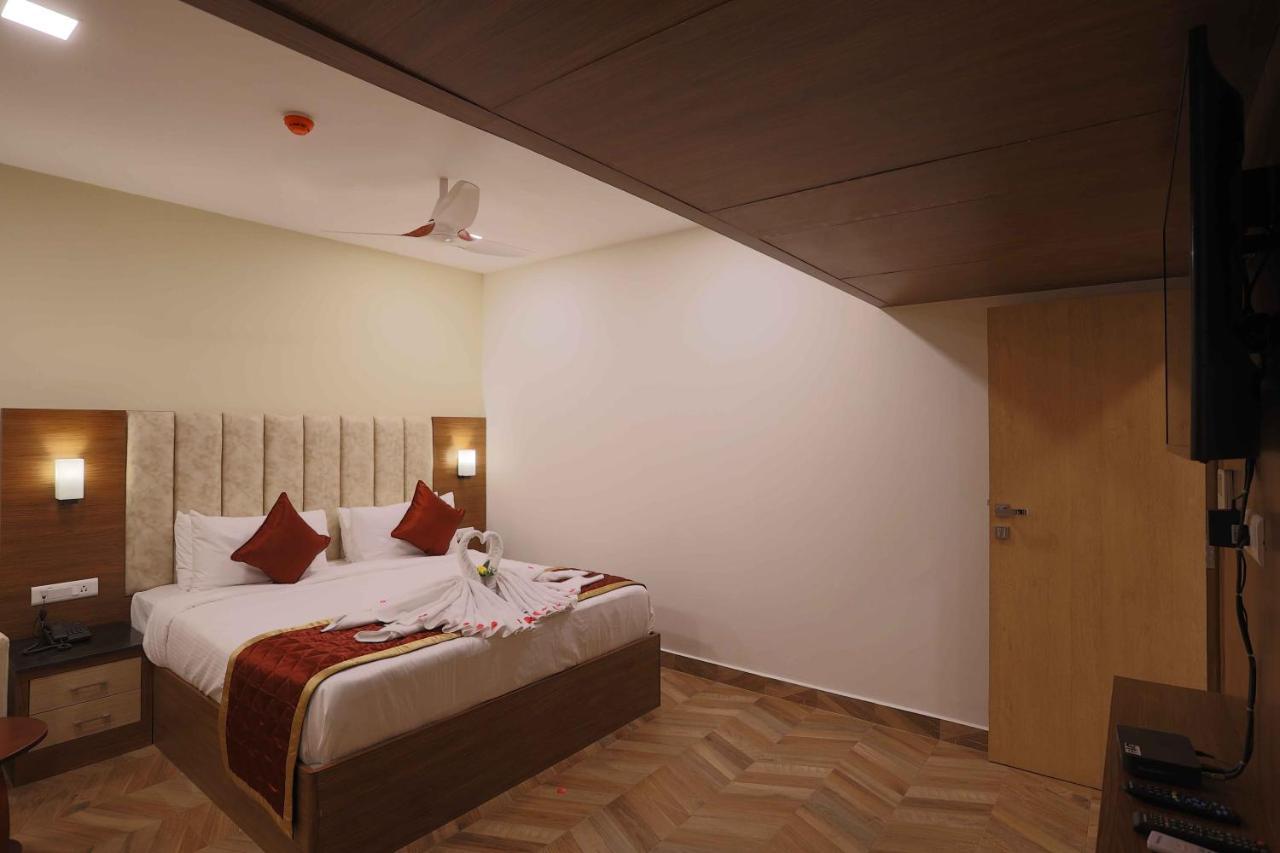 Hotel Bluemoon Tirunelveli Exterior photo