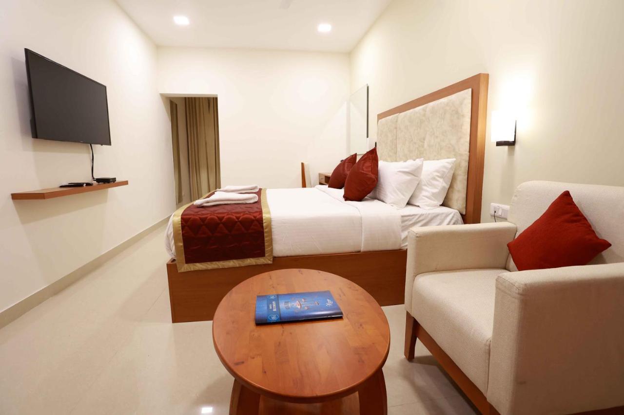 Hotel Bluemoon Tirunelveli Exterior photo