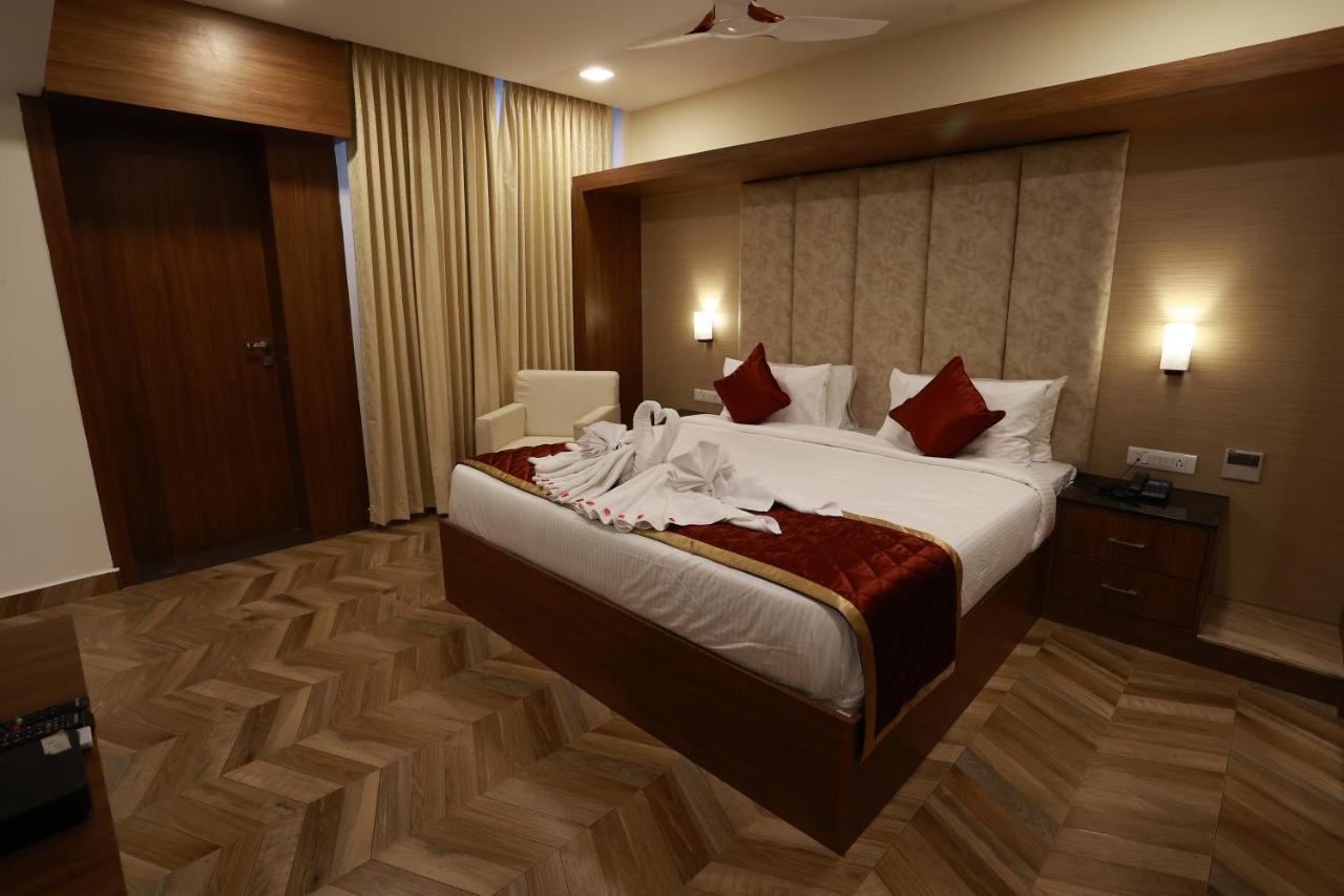 Hotel Bluemoon Tirunelveli Exterior photo