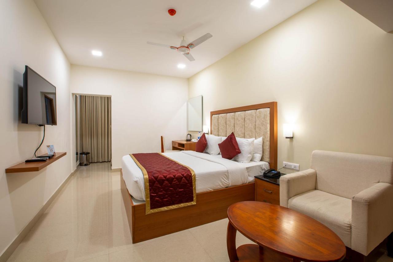 Hotel Bluemoon Tirunelveli Exterior photo